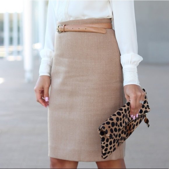 J. Crew The Pencil Skirt Double Serge Wool; Tan; sz 00 - Picture 1 of 5